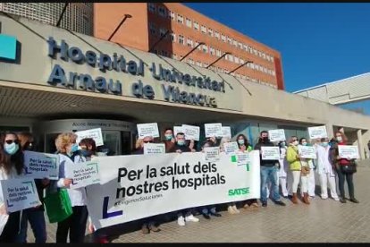 Protesta de treballadors de l'Arnau de Vilanova de Lleida