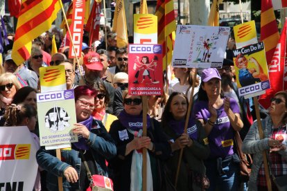 Cabecera de la manifestación del 1 de mayo en Lleida, a su llegada a Francesc Macià.