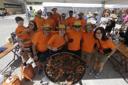 Joan Reñé i alcaldes de la comarca, ahir a Fondarella.