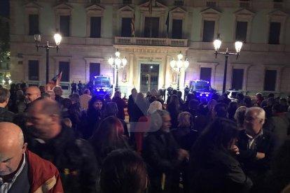 Centenars de persones es concentren a Lleida contra la demanda de penes de la fiscalia