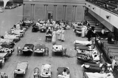 Hospital improvisado en Oakland (California) durante la pandemia de 1918.