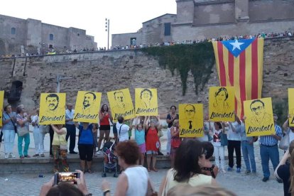 Imatges de la cadena humana a Lleida pels 