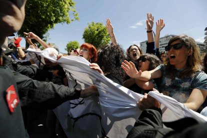 Els condemnats José Ángel Prenda, Alfonso Jesús Cabezuelo, Jesús Escudero, Ángel Boza i Antonio Manuel Guerrero.