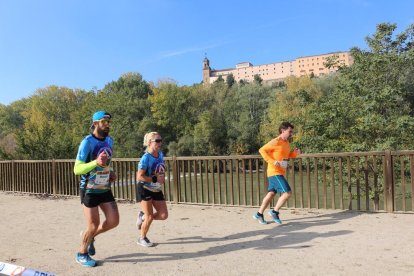 El moment d’una de les sortides de la clàssica carrera d’ahir a Balaguer.