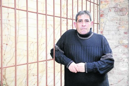 Equip multidisciplinari - L’equip està format per Jordi Escoll, José Enrique Sierra, María Rufas, Carlos Cerdan i Núria Mestres, cirurgians; Ingrid Penagos i Estefania Vall, anestesistes; Cristina Moreno i Cristina Domínguez, nutricionistes, ...