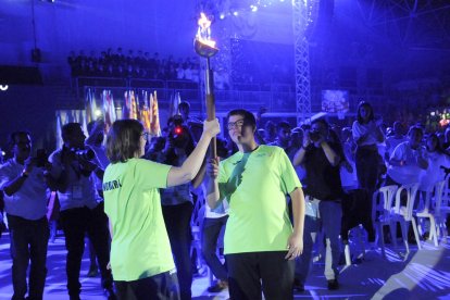 Un momento de la ceremonia inaugural, que se celebró ayer en el pabellón de Andorra la Vella, totalmente lleno de público.