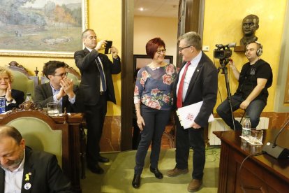 El ple es va quedar al final solament amb els edils del PSC, Cs, PP i la regidora no adscrita.