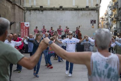 M. Altisent, G. Hoyas, J. Echevarria, M. Codinas