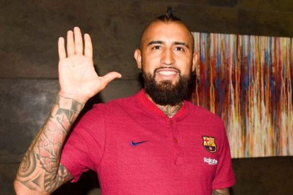 Los jugadores del Milan celebran el único tanto del encuentro, con el que superaron al Barça.