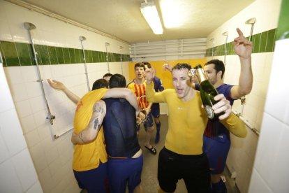 Els jugadors del Barcelona van fer el passadís als del Llista pel seu títol a la CERS.