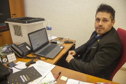 Ayuntamientos como el de Alcarràs y la Fuliola abrieron.