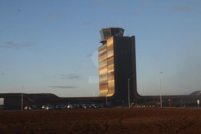 Quarta jornada sense vols a l'aeroport d'Alguaire per la boira