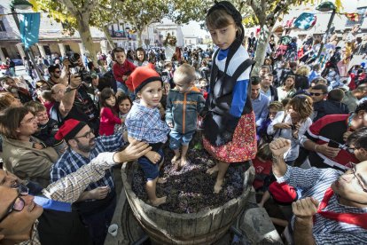 L’espectacle de dansa previ a la piada infantil.