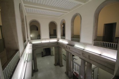 El edificio de la antigua Audiencia Provincial en la Rambla Ferran ya está ‘vacío’ tras la recolocación del personal y servicios municipales.
