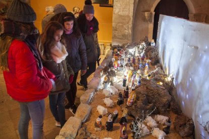 Els més petits van elaborar galetes a la Pobla de Segur.