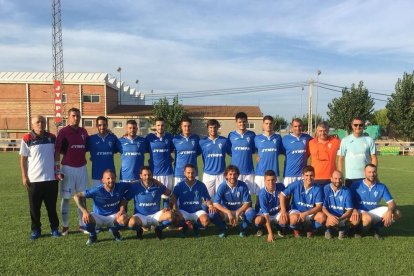 Plantilla amb la qual l’At. Castellserà afronta una nova temporada a Segona Catalana, amb la permanència com a objectiu.