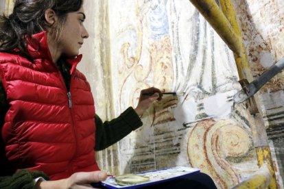 Los andamios que se han instalado en la fachada de la iglesia.