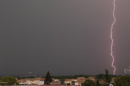 Carme Farnell, a la dreta, i Tomeu Rigo han liderat el desenvolupament d’aquest sistema d’alerta.