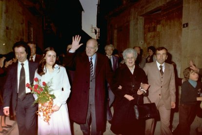 El seu funeral a Barcelona va congregar totes les autoritats catalanes i espanyoles, així com milers de ciutadans.