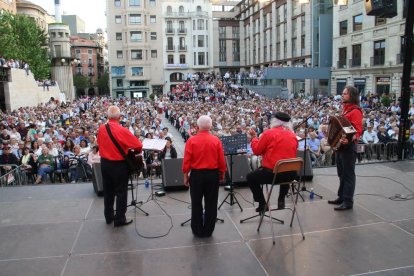 L’alcalde Àngel Ros va participar en la batalla amb més regidors.