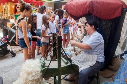 El monstre Narigut va fer gaudir petits i grans durant la cercavila musical.