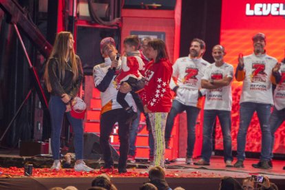 El grup de percussió Bombollers va animar la rua.