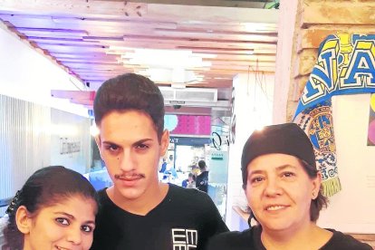 Els ciutadans van omplir ahir l’Eix però els comerciants no van fer gaires vendes.