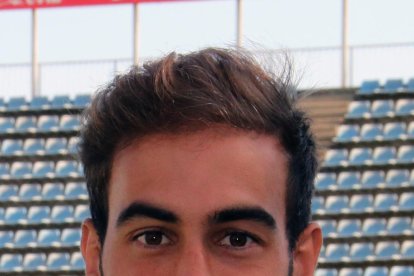 Jugadors del Lleida, capcots a la conclusió del partit, en què no van poder passar de l’empat davant del Sabadell.