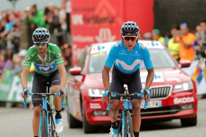 El joven corredor balear Enric Mas, de 23 años, celebra eufórico su triunfo ayer en la etapa que discurrió por Andorra.