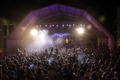 El festival estrenó un vermut musical ayer al mediodía en el Ateneu.