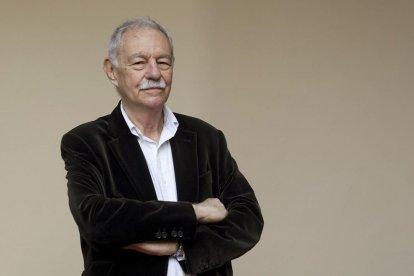 «El poeta morirà sense saber si la seua obra ha valgut la pena»