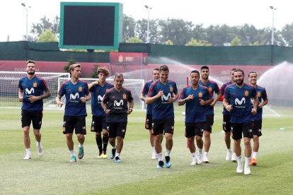 Els jugadors de la selecció que no van jugar contra Portugal es van exercitar ahir a Krasnodar.