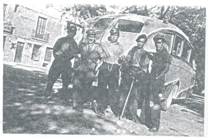 Anuncio de la muerte de Durruti en ‘Solidaridad Obrera’ (25 de noviembre de 1936) e imagen del entierro.