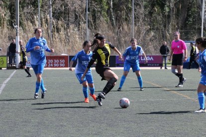 El partit es va interrompre durant 13 minuts per la lesió de Solà, que va patir un cop al cap.