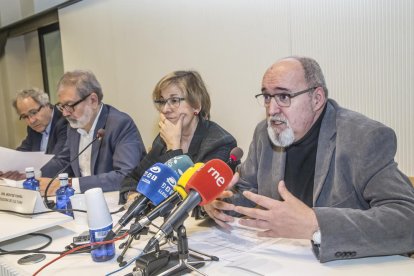 Balasch, Larrosa, Parra y Ferrer, ayer en la concejalía de Cultura.