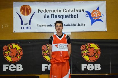 Una jugada del partit que va enfrontar ahir el FC Barcelona i l’Alkasar a l’Agnès Gregori.