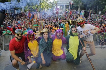 Els penyistes van preparar el primer dels àpats de l’Aplec.