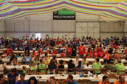 Autoridades en la cena de “germanor” ayer en Fondarella.