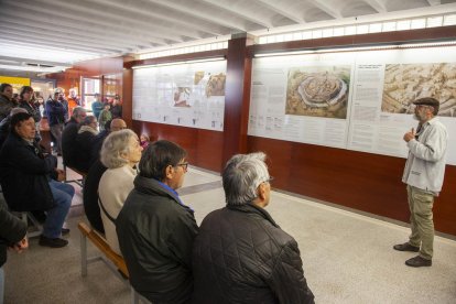 Visita guiada ahir al migdia al jaciment arqueològic del Molí d’Espígol, a Tornabous.