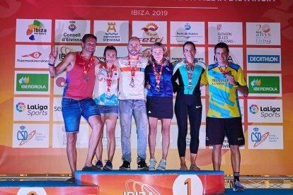 Ángel Vidal, del club Prosan, campió al seu grup d’edat. Al centre, Eva Ribalta, del Xafatolls, va guanyar dos ors i Jordi Montraveta, de Cervera, campió sub-23.