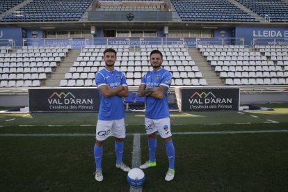 Fernando Cano y José Artiles ayer en el Camp d’Esports.