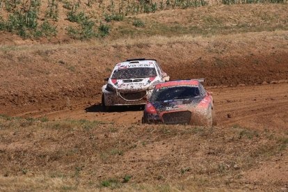 Varios monoplazas en un instante de la prueba en el circuito del Parc de la Serra de Mollerussa.