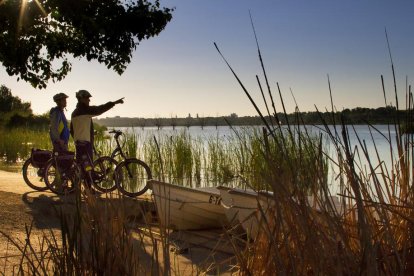 El Estany d’Ivars d’Urgell y Vila-sana, un escenario ideal para recorrerlo en bicicleta.