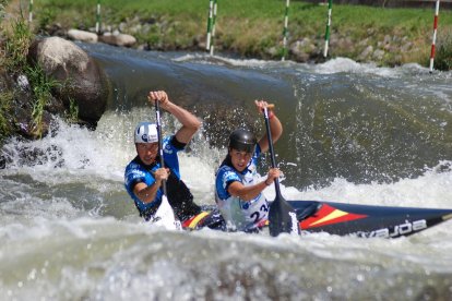 Pau Etxaniz va firmar un doblet al guanyar tant en canoa com en caiac de la categoria júnior.
