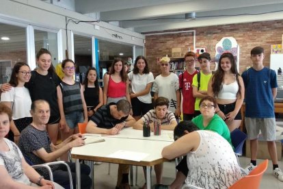 L'Associació Alba forma una cinquantena de joves en el món del voluntariat