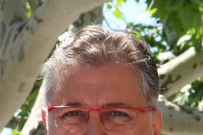 Toni Moreno, el diputat Paco Cerdà i Ramona Gabriel, ahir durant la presentació.