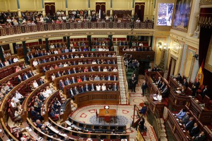 La confiança en els polítics es desploma