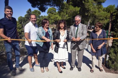 Tradicional dinar amb coca i préssecs.
