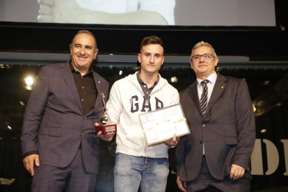 Prop de 200 persones van commemorar ahir l’aniversari del concurs Àngel Moncusí a la Llotja.