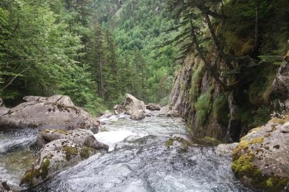 CIRCULAR PER LA VALL DE SALENQUES (RIBAGORÇA)